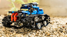 Load image into Gallery viewer, Honeycomb STEAM Toy 5 in 1 Knight Truck,  Aged 6+, APP Control, Blue/Red
